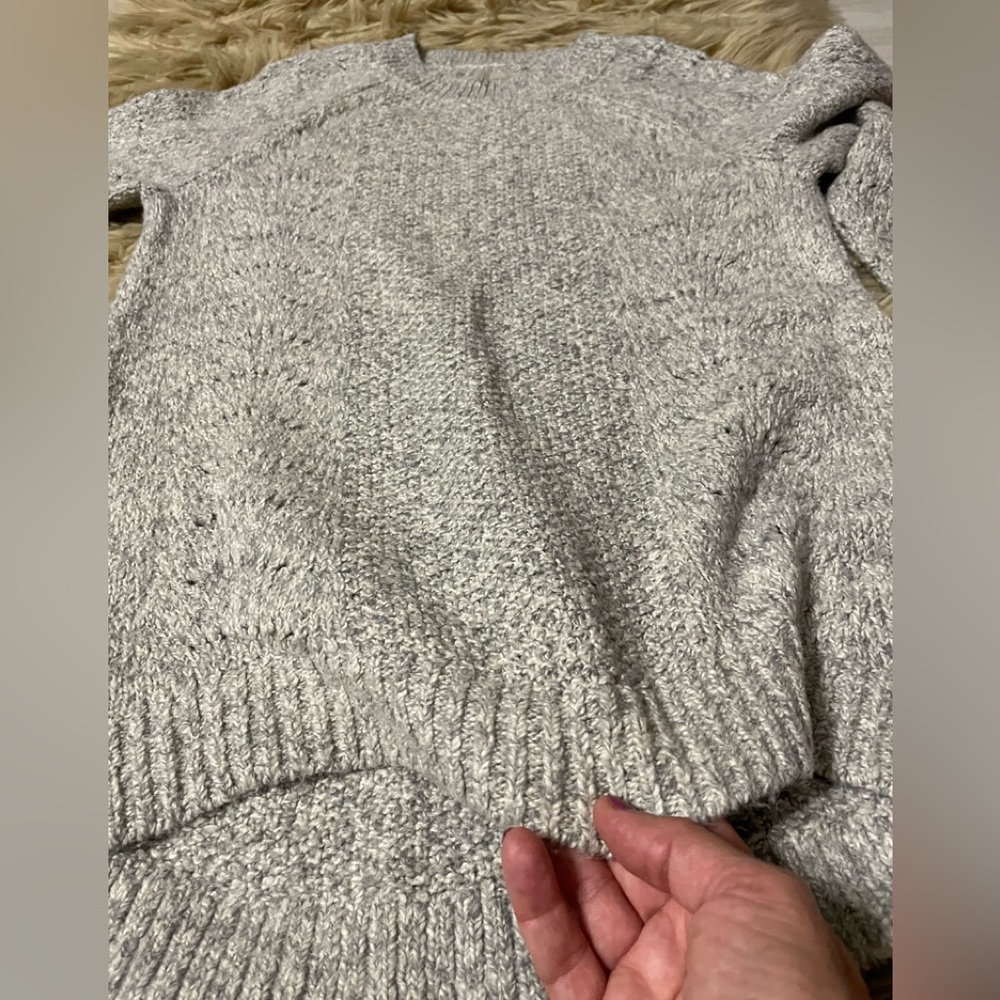 LOFT Women's Gray Super Soft Crew Neck Sweater - Picture 5 of 8